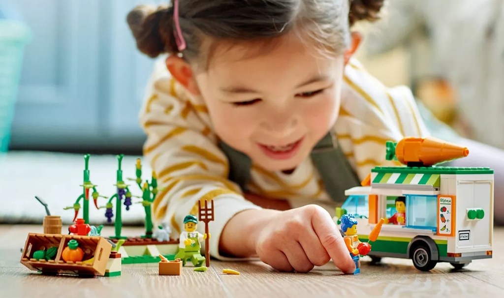 LEGO City Farmers Market Van Building Set