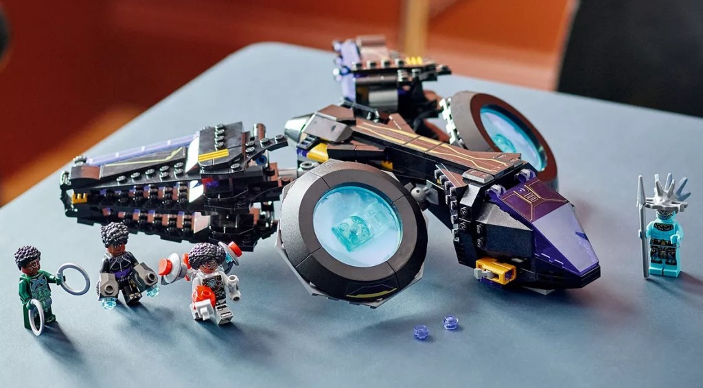 LEGO Marvel Shuri's Sunbird Building Kit