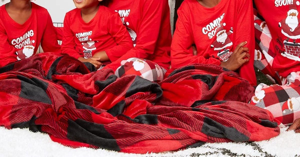 Kohl’s Big One Family Size Throw Blankets Only $14.86 (Regularly $70)