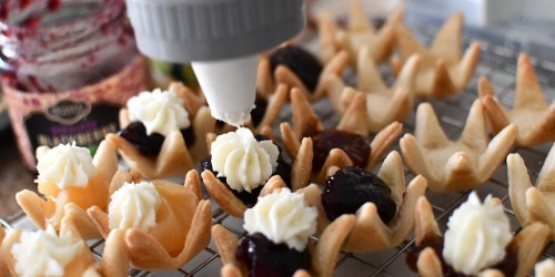 Bake These Cream Cheese Mini Fruit Tarts Using Store-Bought Pie Crust!