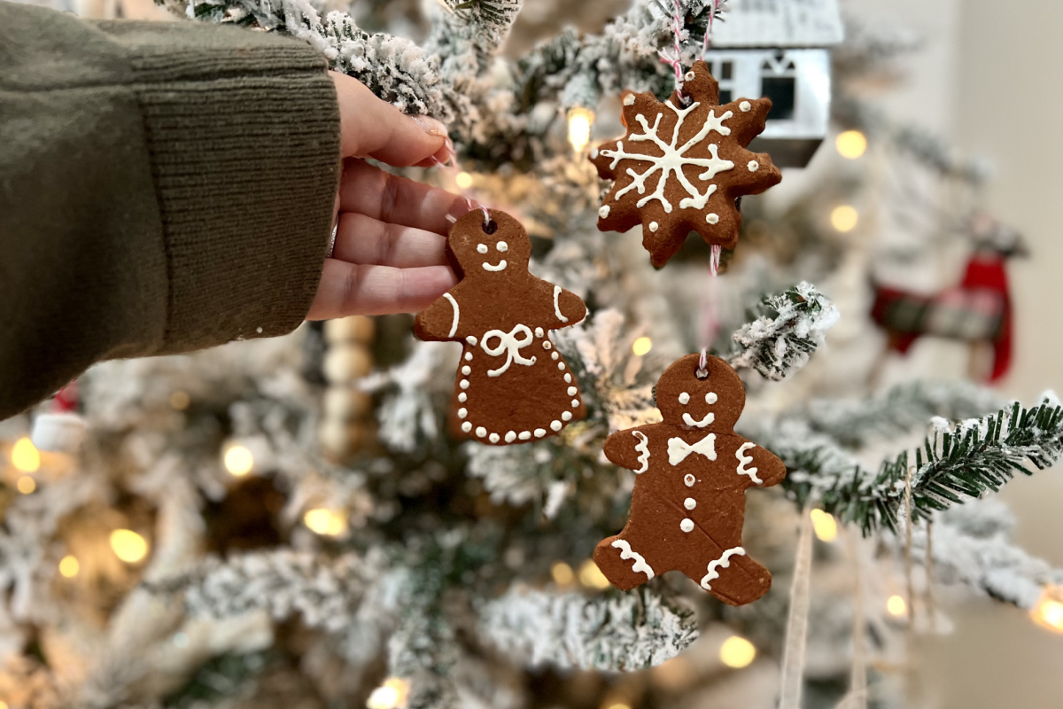 These Cinnamon Applesauce Ornaments are a Sweet Scented Holiday Craft