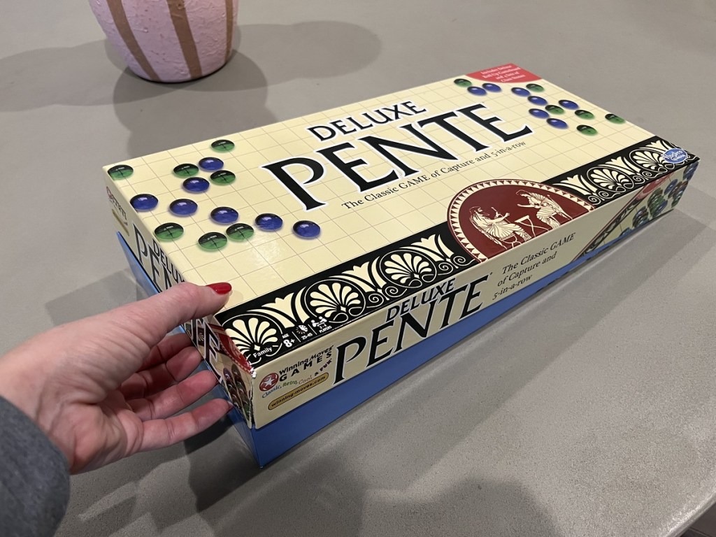 opening Pente game box