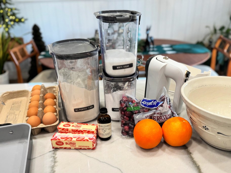 ingredients to bake cranberry christmas cake