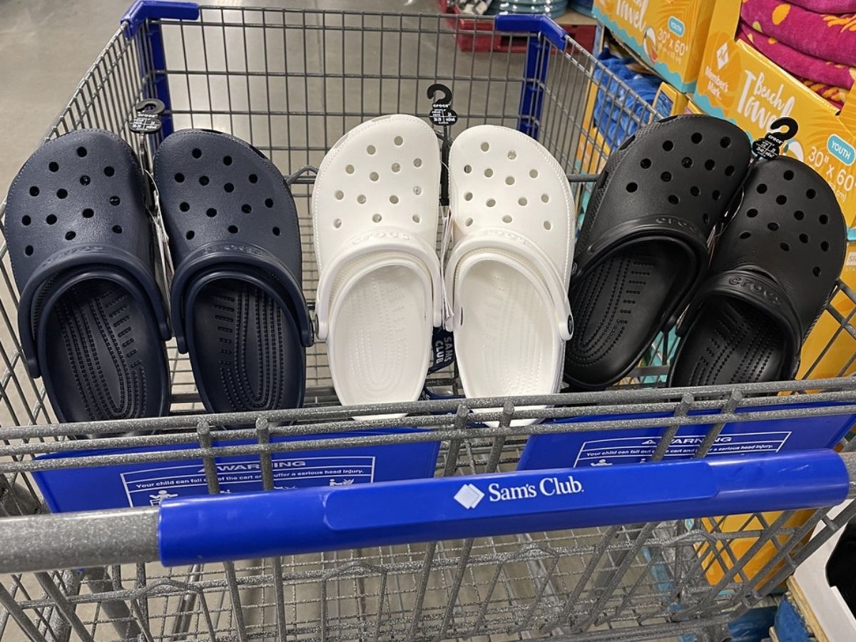 Save on Crocs at Sam's Club when you use our kids sizes to women’s shoe sizes conversion table