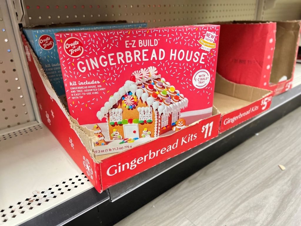 E-Z Build Gingerbread House