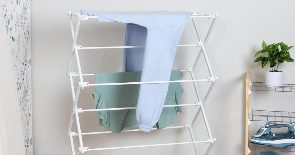 honey can do collapsible drying rack with clothes hanging