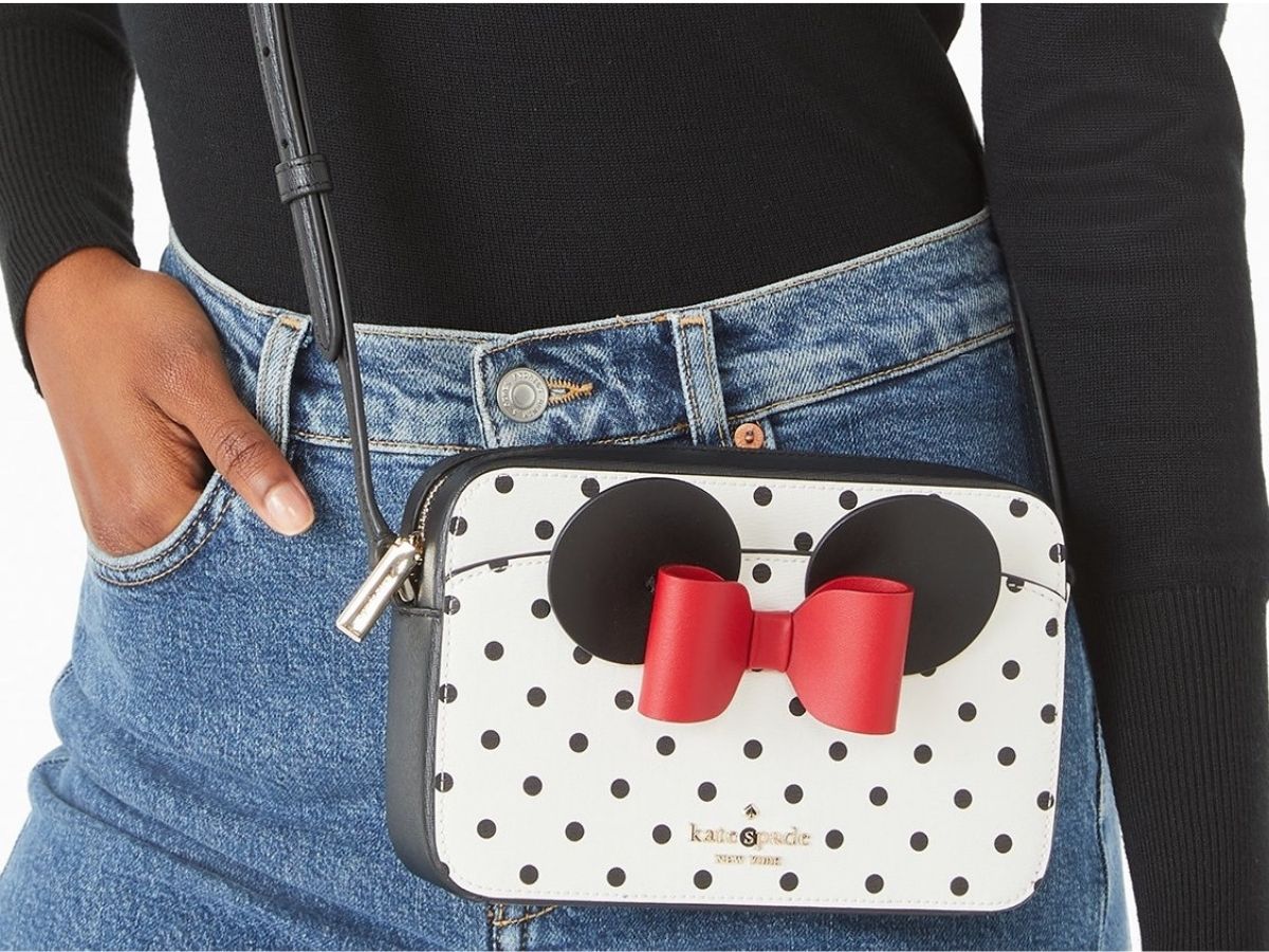 Kate Spade New York Minnie Mouse North South Flap Phone Crossbody Bag :  Amazon.in: Fashion