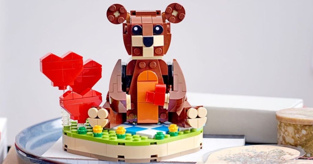 LEGO Valentine Bear