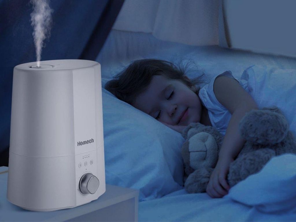 Homech 2.5L Cool Mist Ultrasonic Humidifier w/ Night Light on night stand with little girl sleeping in bed
