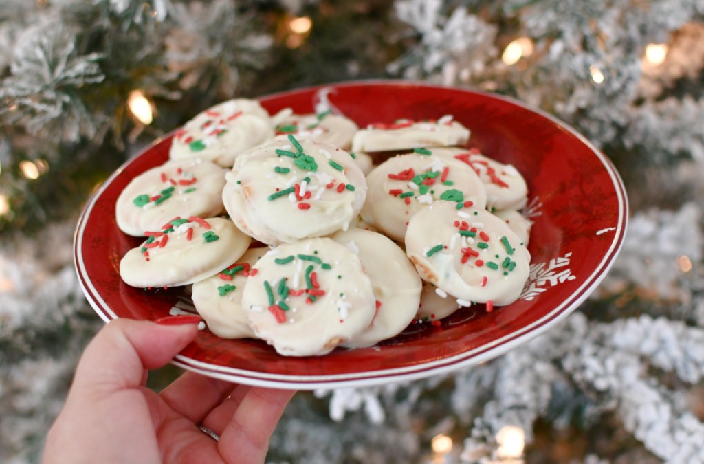 christmas holiday version of thin mint cookies