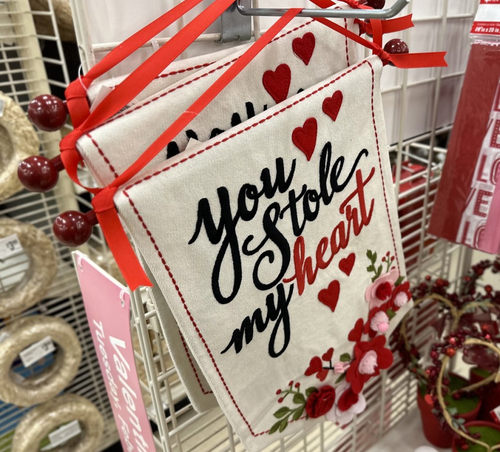 fabric banner that says "you stole my heart"