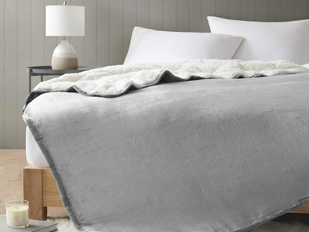 Comfort Spaces Velvet to Berber 12lbs Gray Reversible Weighted Blanket 48"x72"