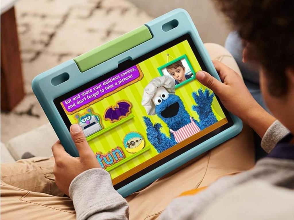child with fire 10 kids tablet