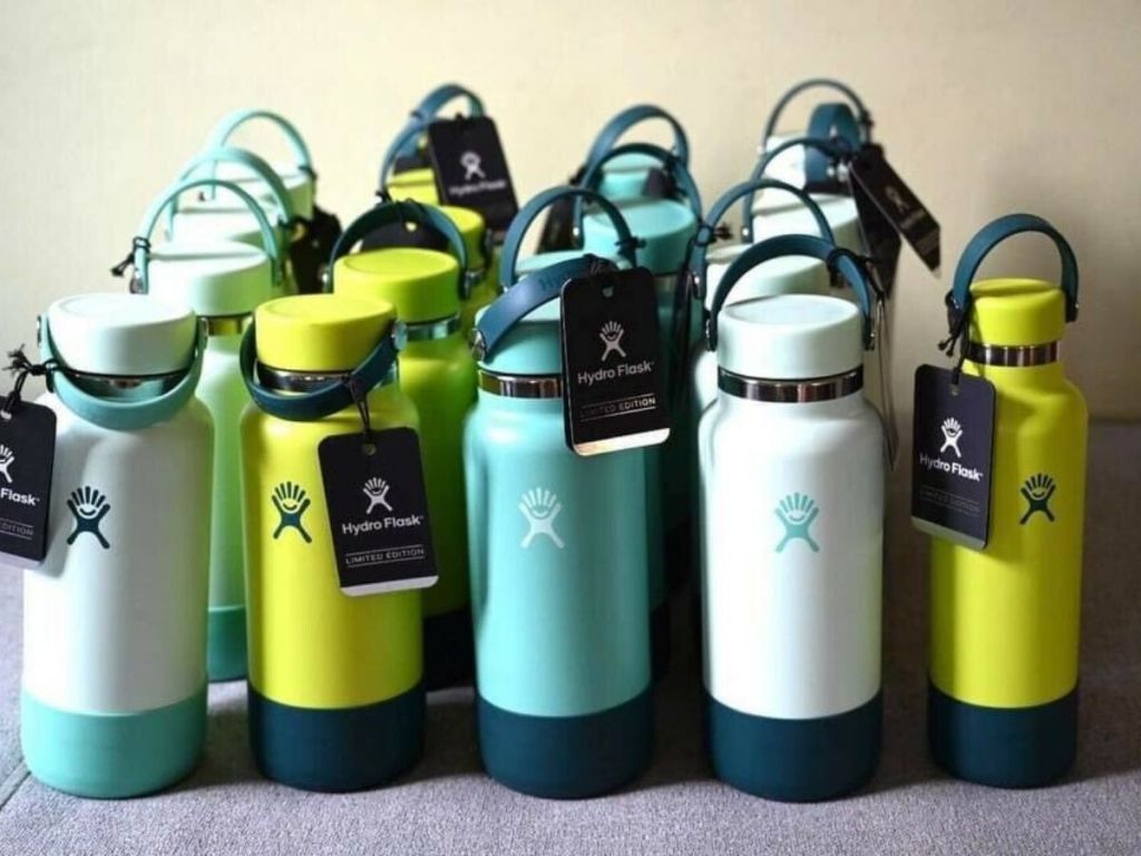 colorful Hydroflask bottles