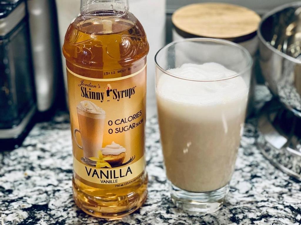 jordan's skinny syrups vanilla flavored bottle with latte