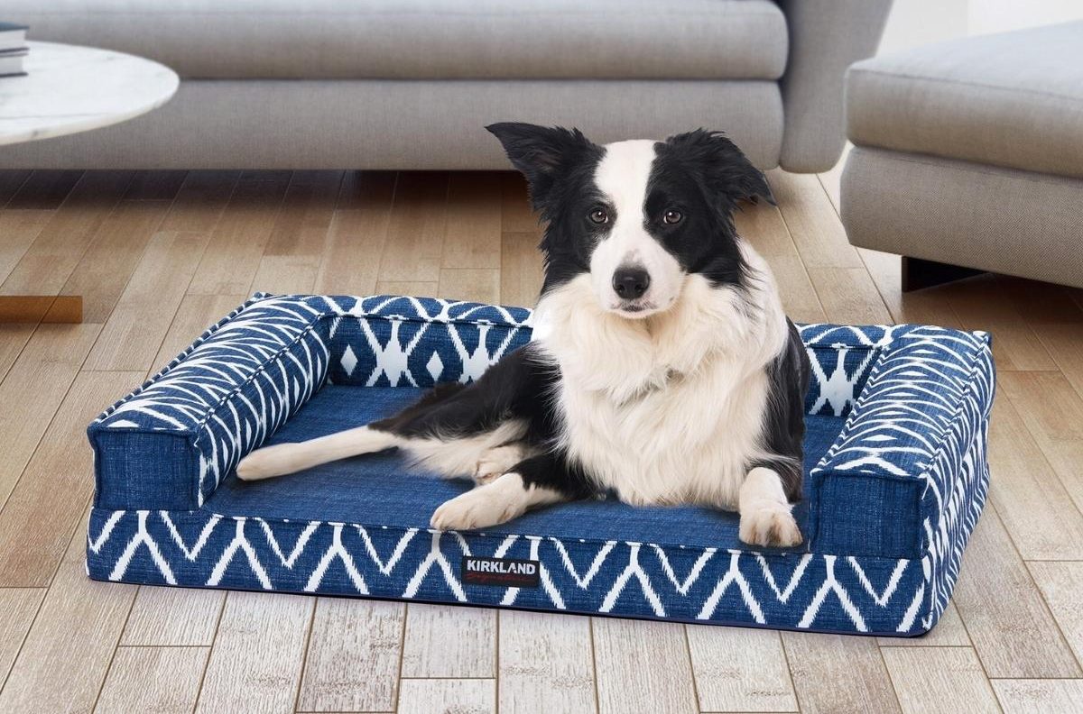 Kirkland Signature Tailored 28" x 36" Dog Couch Bed, Blue