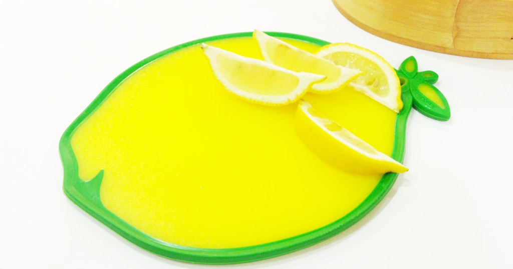 lemon shaped cutting board