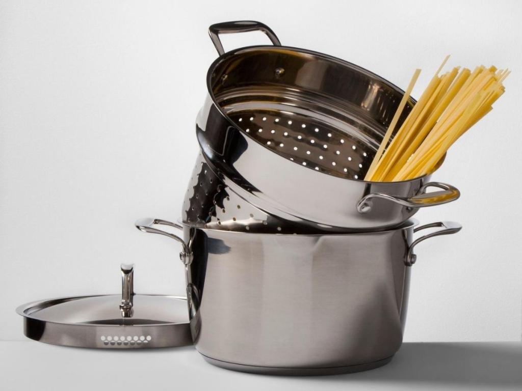 Made by Design Stainless Steel 6qt Covered Stock Pot w/ Pasta Drainer