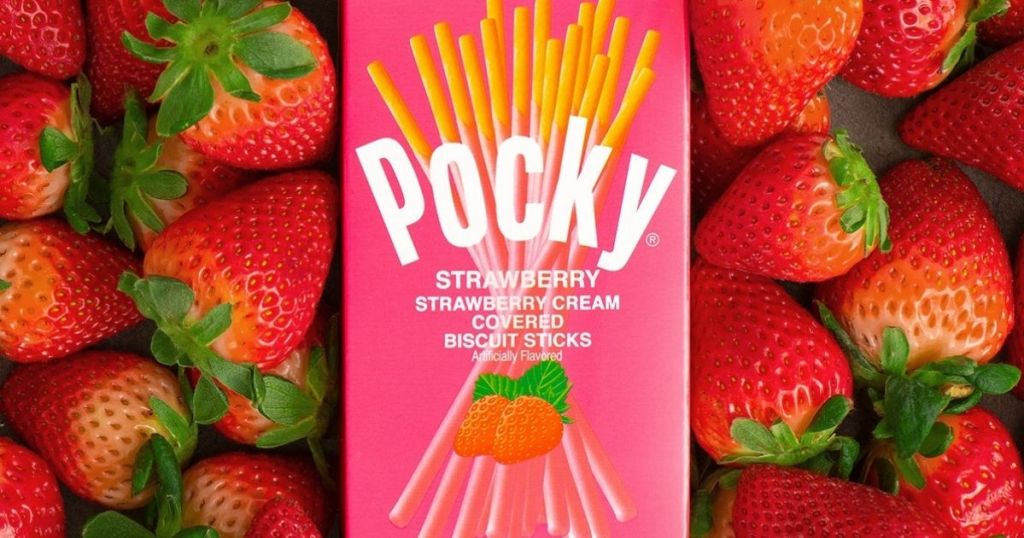 Pocky Strawberry sticks