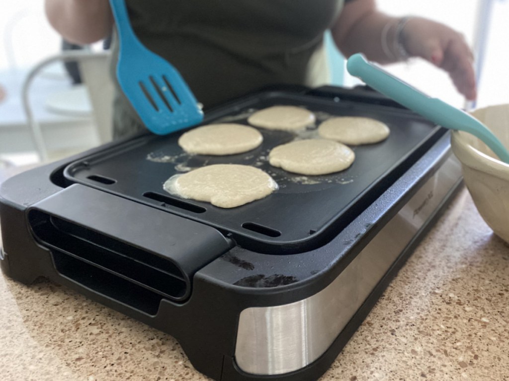 Cooking pancakes on indoor griddle