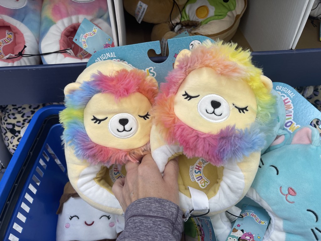 Squishmallow Kids Lion Slippers