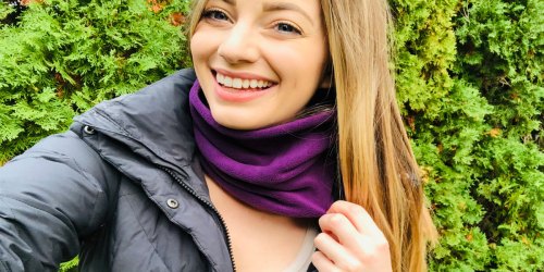 Reversible Fleece Neck Warmer Only $8 on Amazon | Over 1,400 5-Star Ratings