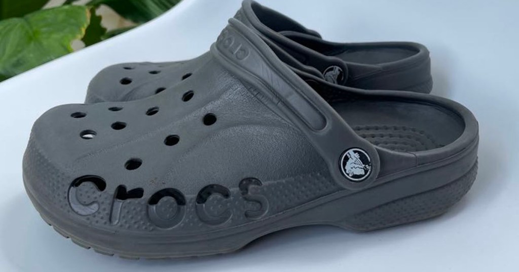 crocs gray baya clogs