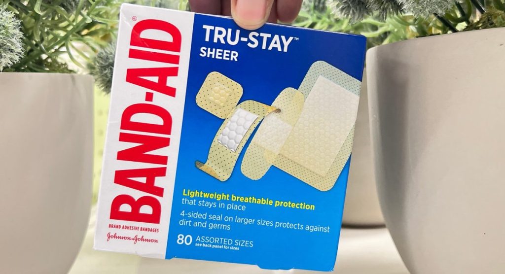 شرائط لاصقة شفافة ماركة Band-Aid Tru-Stay