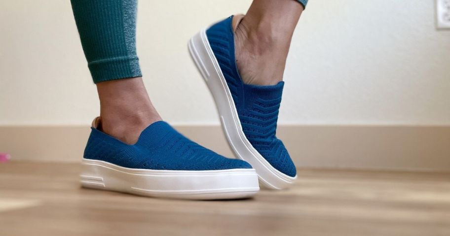 Dearfoams Women's Sophie Slip-On Sneakers