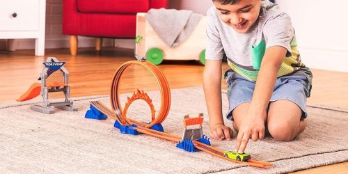 Stunt Jump Extreme Racetrack Set Only $8.69 on Amazon (Regularly $15)