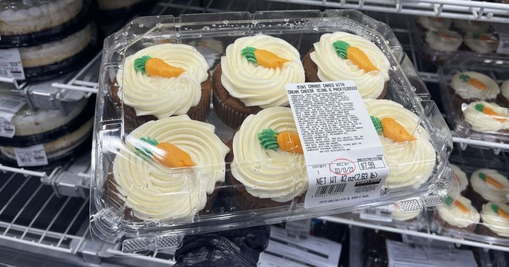 Mini Carrot Cakes W Cream Cheese Icing 6 Pack Only 7 99 At Costco Mini Carrot Cakes W Cream Cheese Icing 6 Pack Only 7 99 At Costco