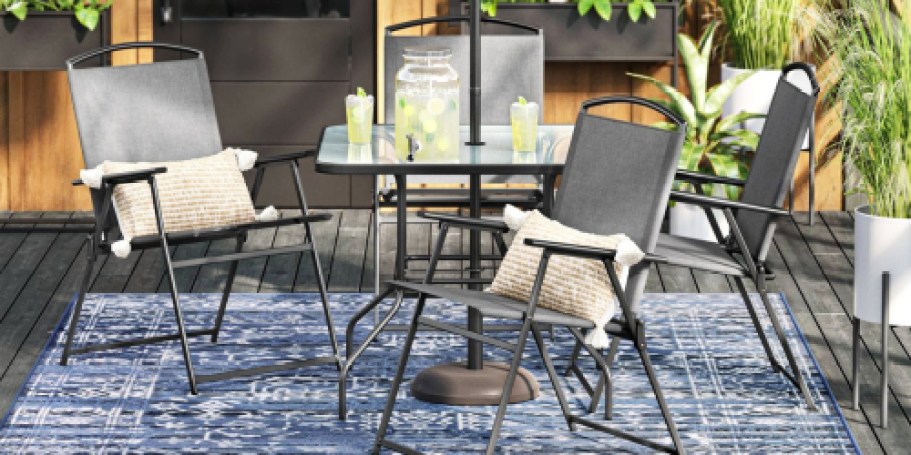 Room Essentials 6-Piece Patio Dining Set with Umbrella Only $115.50 on Target.com