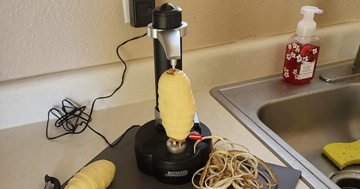 electric peeler peeling potatoes