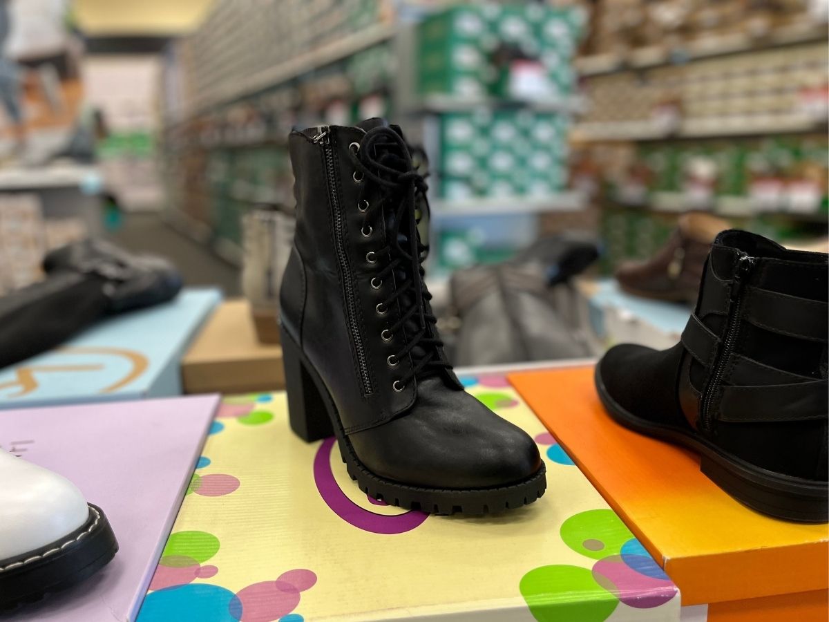 Shoe carnival best sale boots on sale