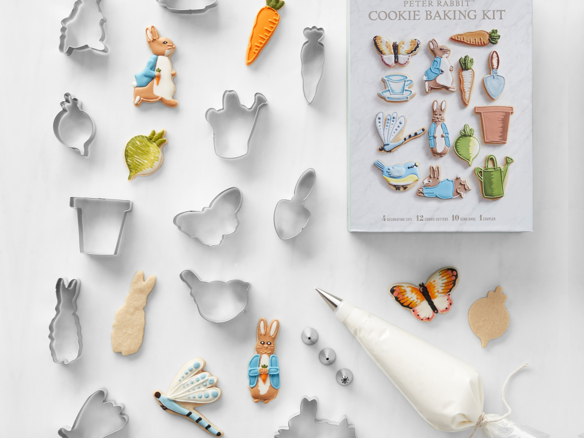 Easter cookie cutter and decorating kit
