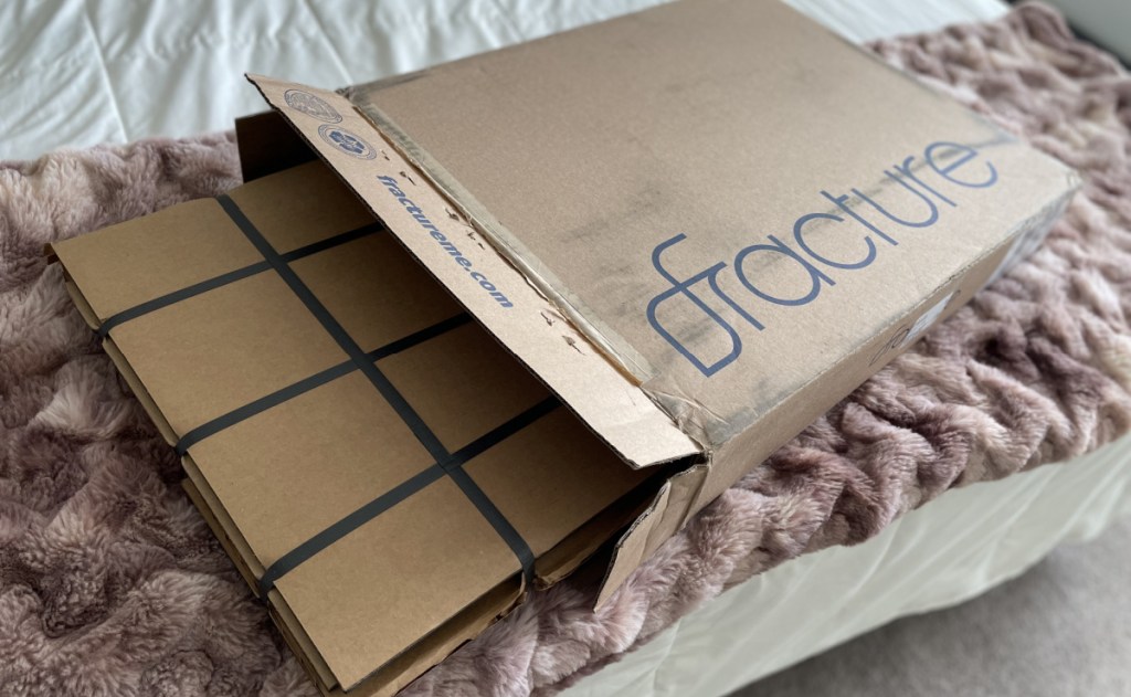 Fracture photo delivery box