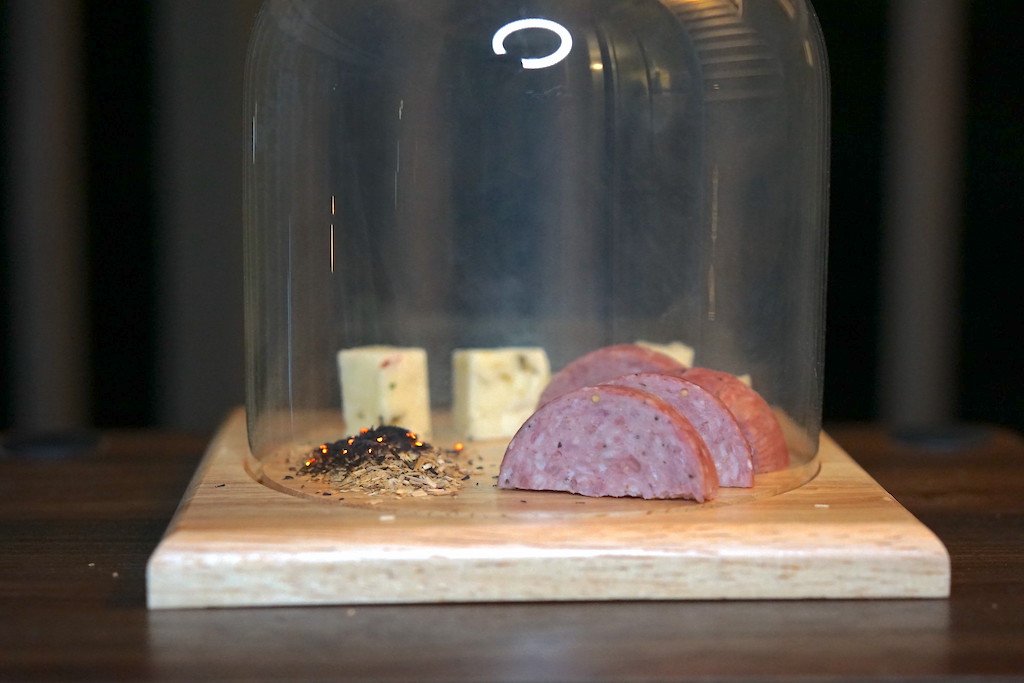 meat and cheese smoker with glass top 