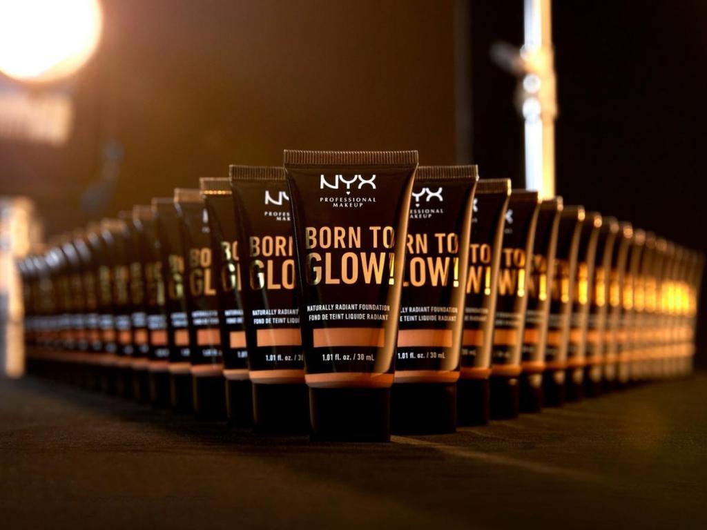 NYX Professional Makeup Born to Glow Naturally Radiant Foundation