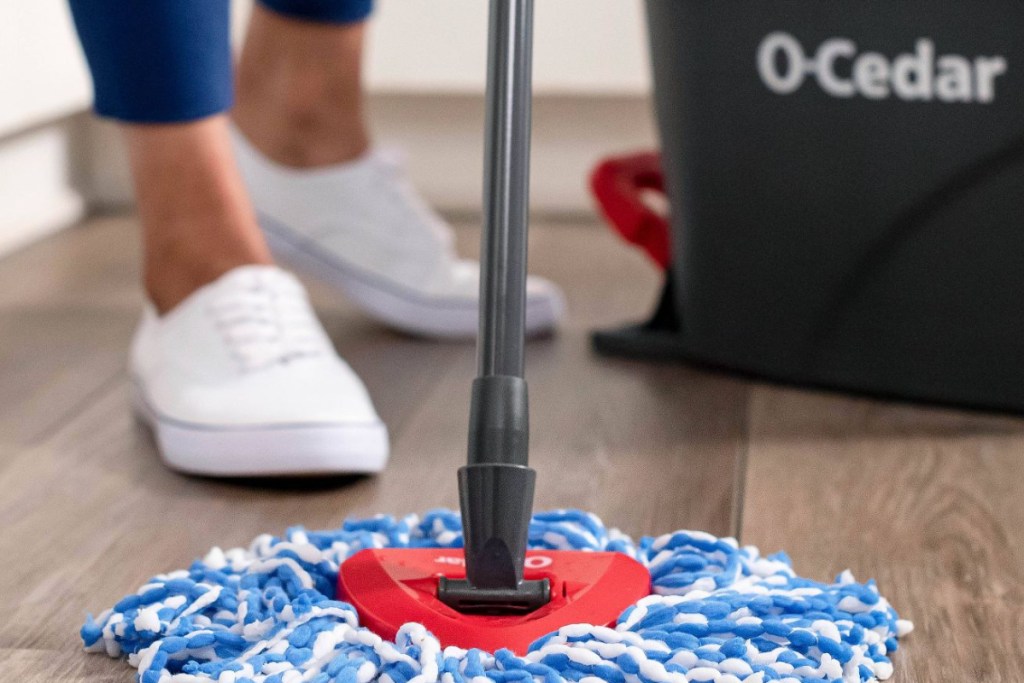 O'Cedar ProMist Max Spray Mop $18.81 (reg. $48) :: Southern Savers