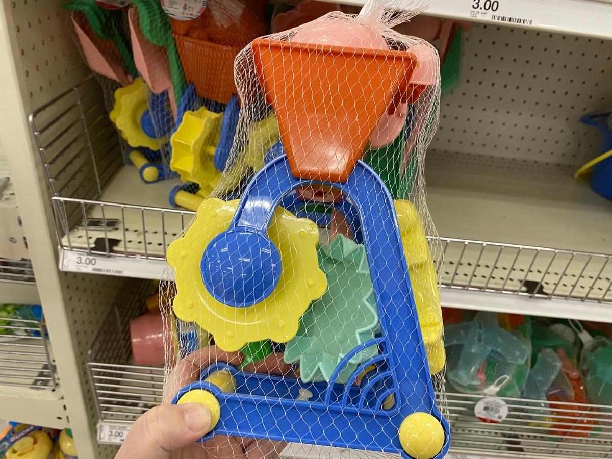 Target beach on sale sand toys