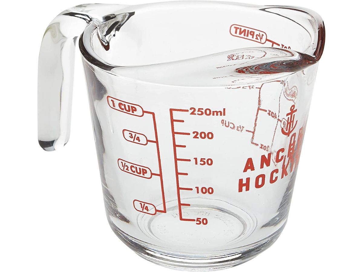 Anchor Hocking glass measuring cup 