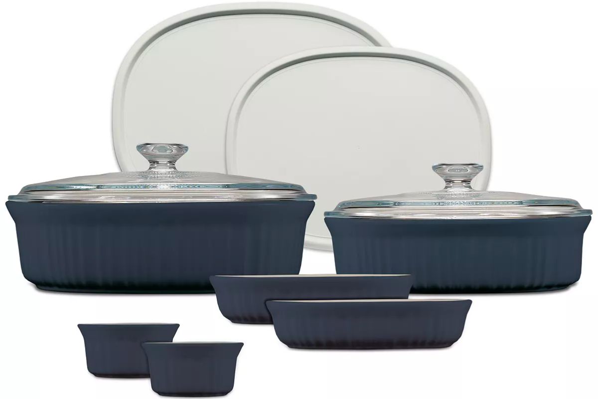 corningware french navy 10 piece bakeware set with lids on a white background stock image