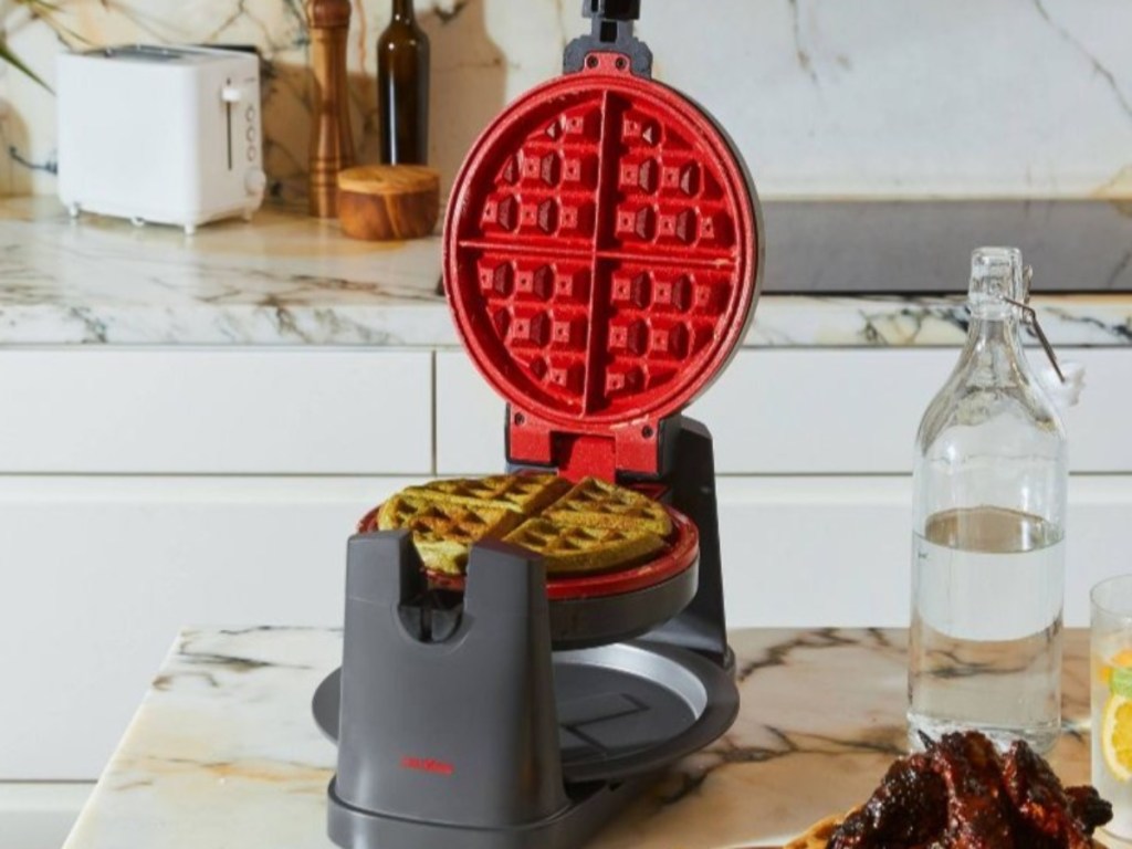 Ceramic rotating waffle maker