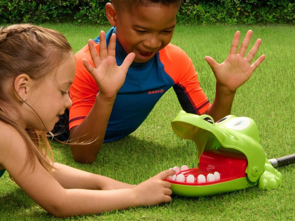 Kids playing water Crocodile dentist