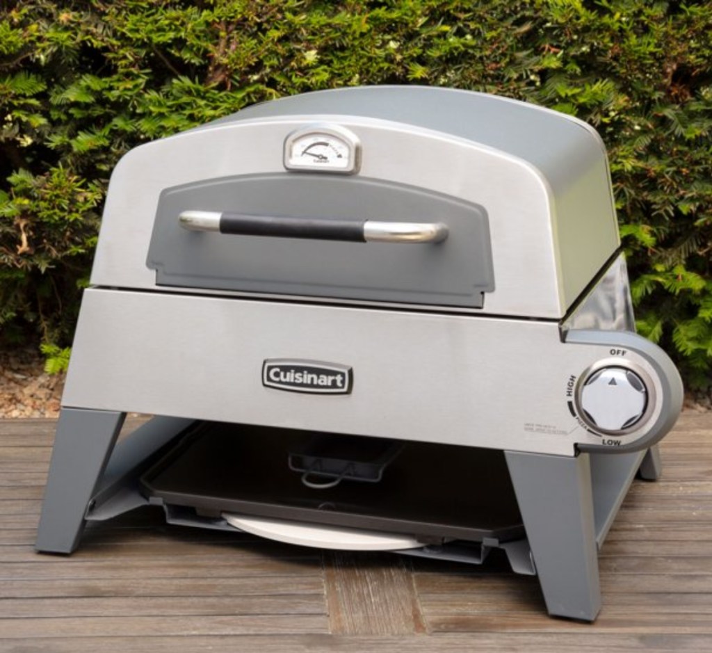 Cuisinart 3-in-1 Pizza Oven, Griddle, and Grill oustide