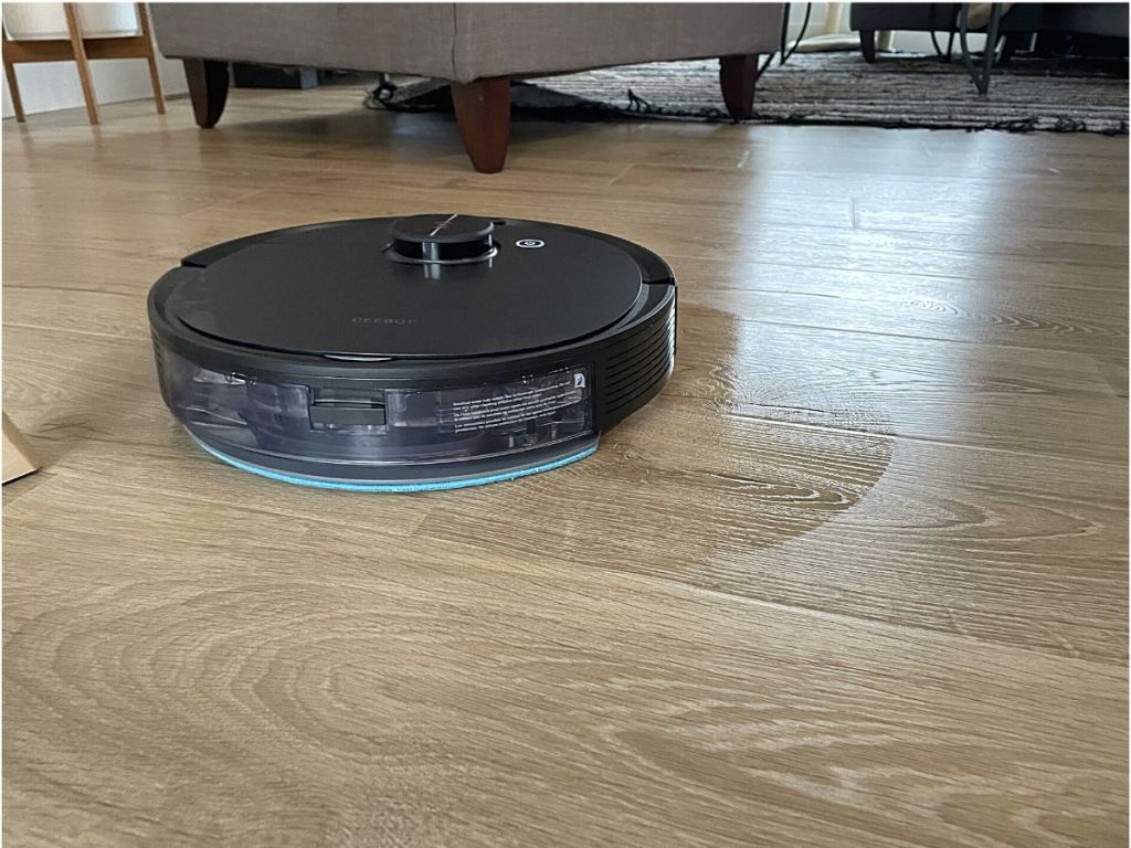 robot vacuum on hardwood floor using the mop function