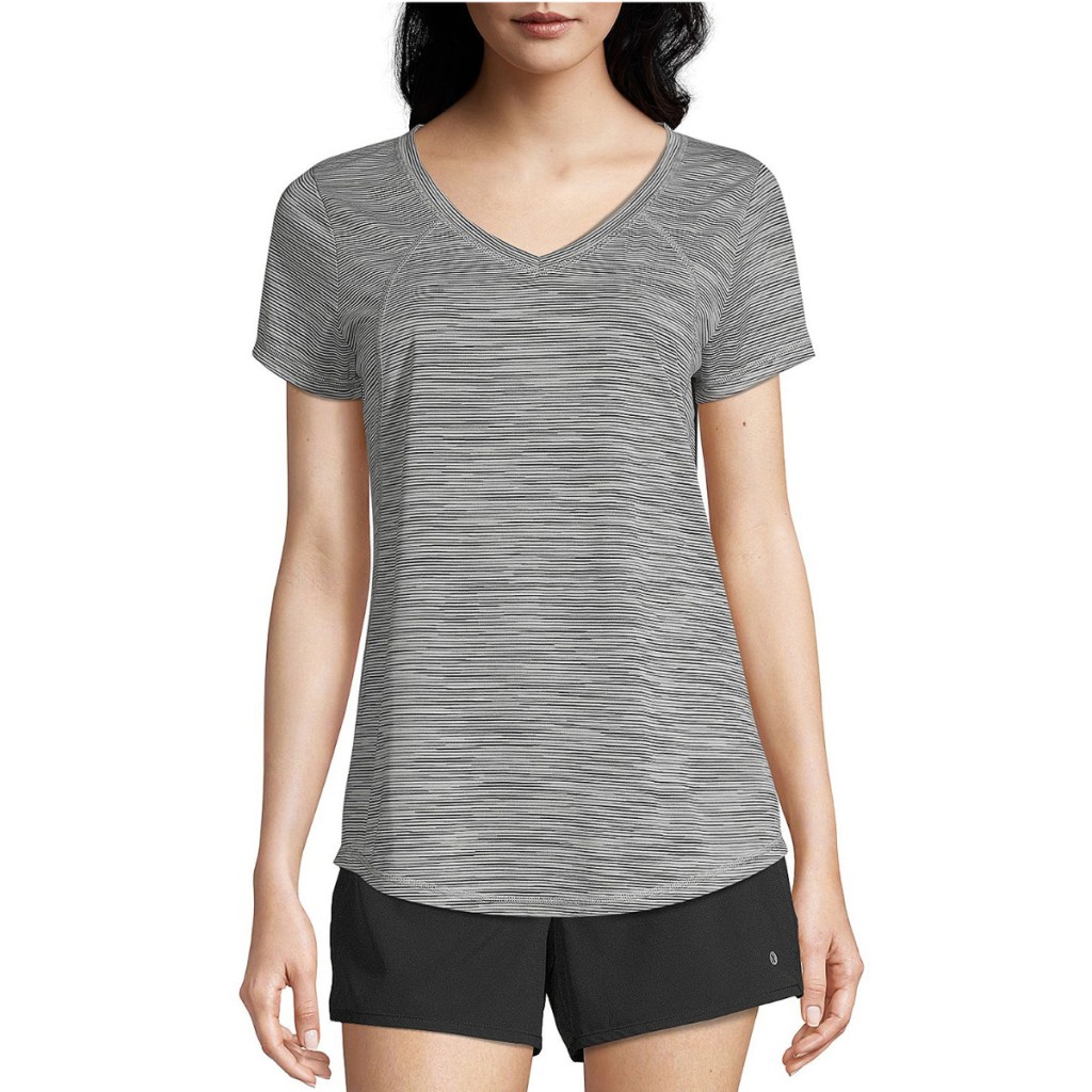 Model wearing light gray t-shirt