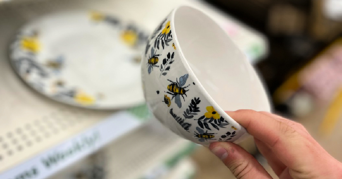 Royal Norfolk Bees 5.5in Ceramic Bowls