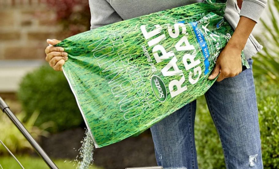 Scotts Turf Builder Rapid Grass Mix 16lb Bag Just $16 on Walmart.com (Reg. $65)