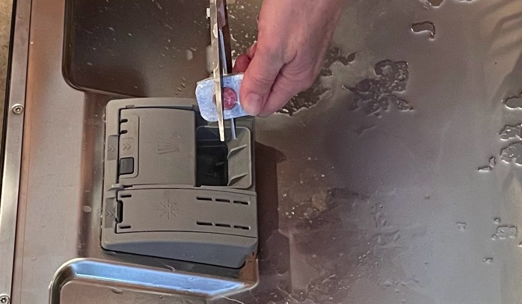cutting dishwasher tool